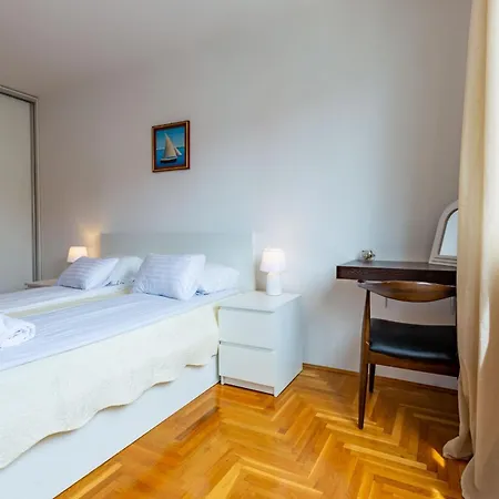 Amarena With Free Private Parking * Ζαντάρ